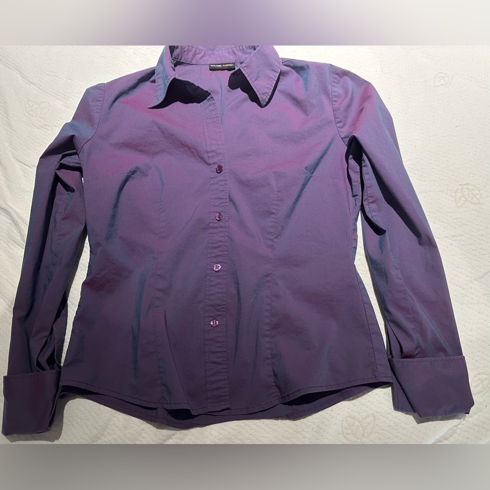 New York & Company: Women’s Long Sleeve Button-Up Blouse - Size Medium
